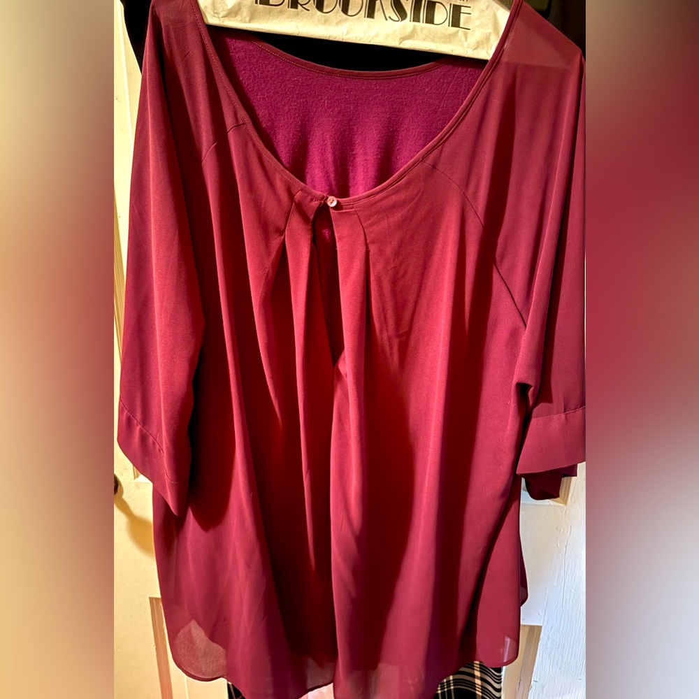Cameo Appearance plum 3/4 sleeve top